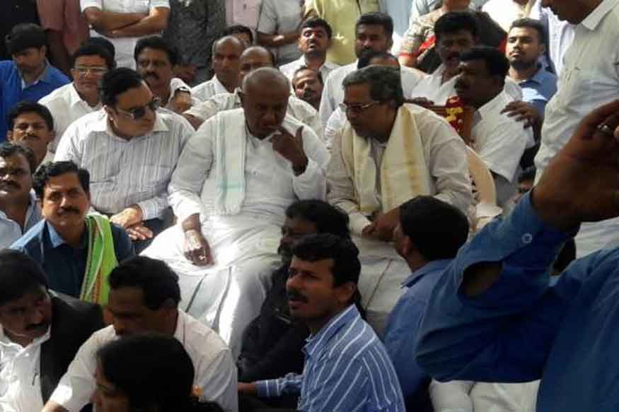 इस बार देवगौड़ा किले में सेंधमारी करना चाहेंगे. उनका विरोध कांग्रेस और बीजेपी दोनों से है. (फोटो : सोशल मीडिया) 